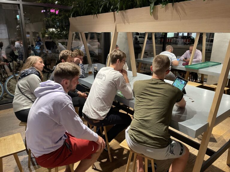 Videoanalyse in der Hotellobby- Sportmonda Bowl VII